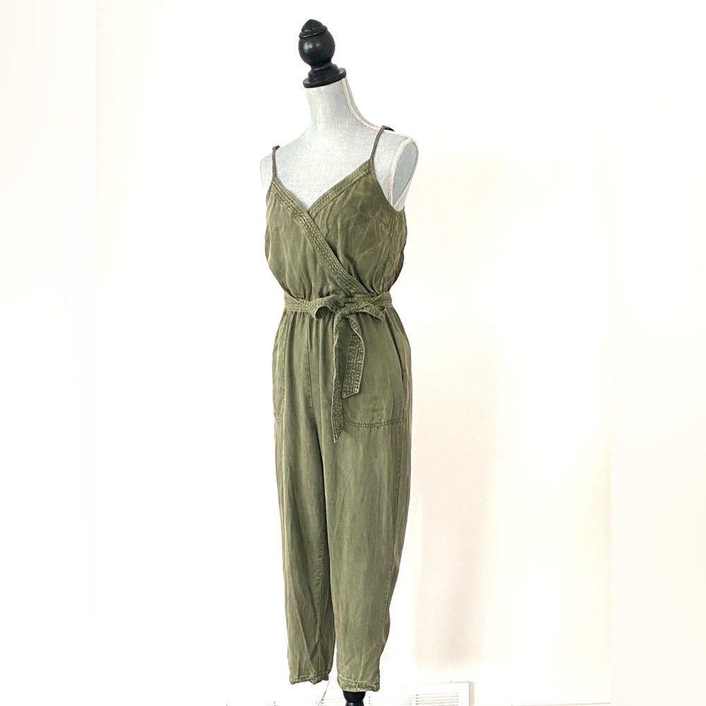 Abercrombie & Fitch Olive Green Jumpsuit Medium Belt Boho Preppy Casual Vacation